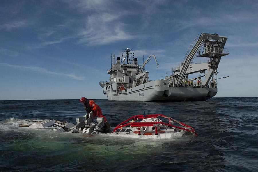 JFD wins NATO Submarine Rescue System contract