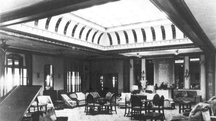 Lounge room on SS President Coolidge