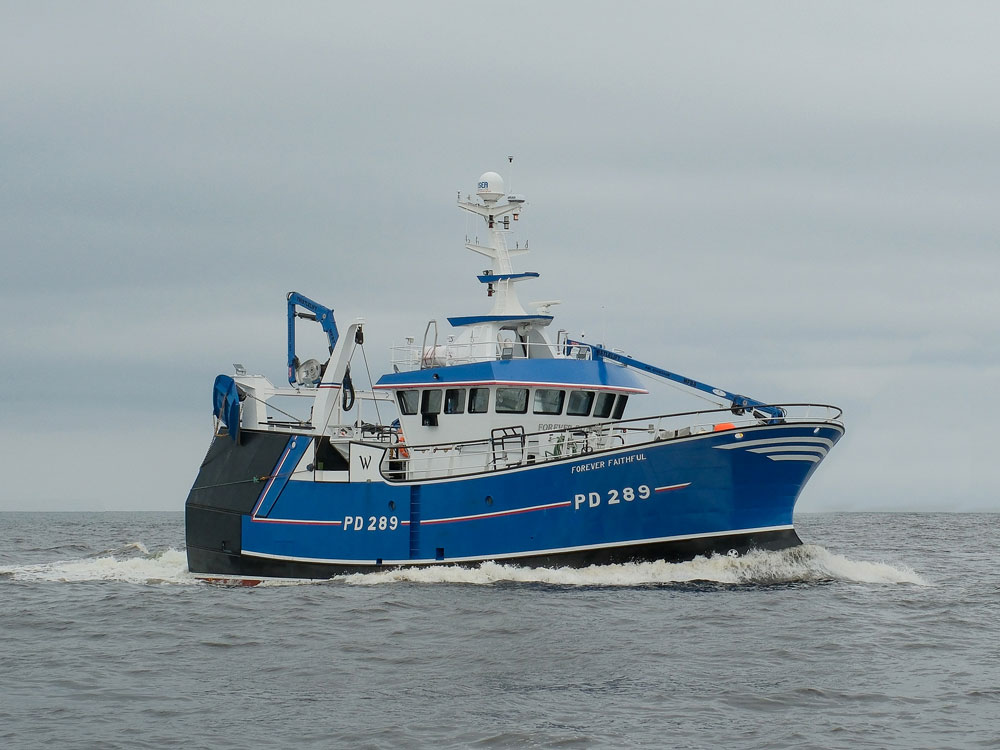 modern trawler yachts