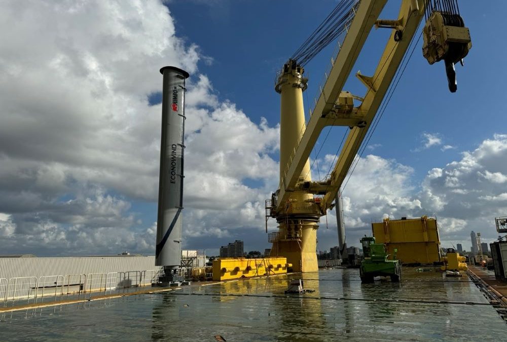 Heavy lift ship receives wind power retrofit