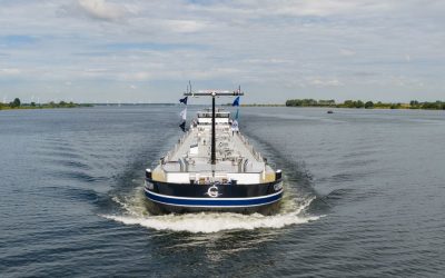 Damen hybrid-electric tanker takes to the Rhine