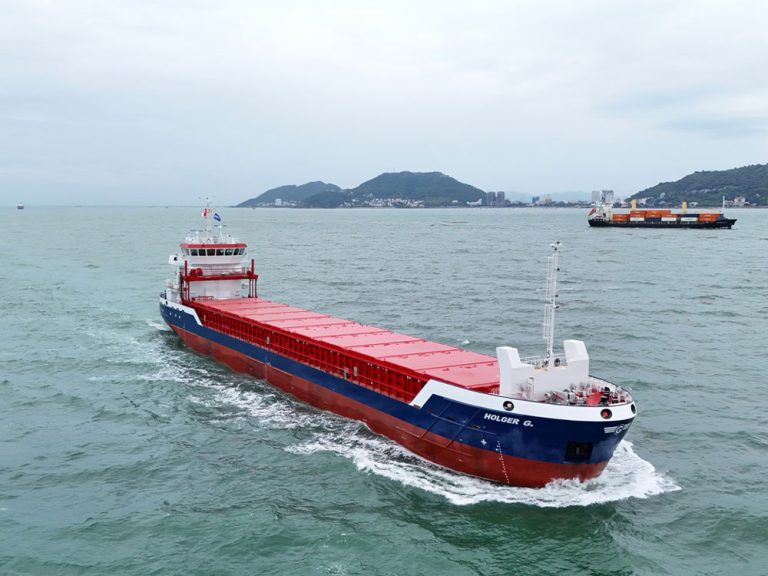 Combi Freighter 3850 Holger G. 1RS